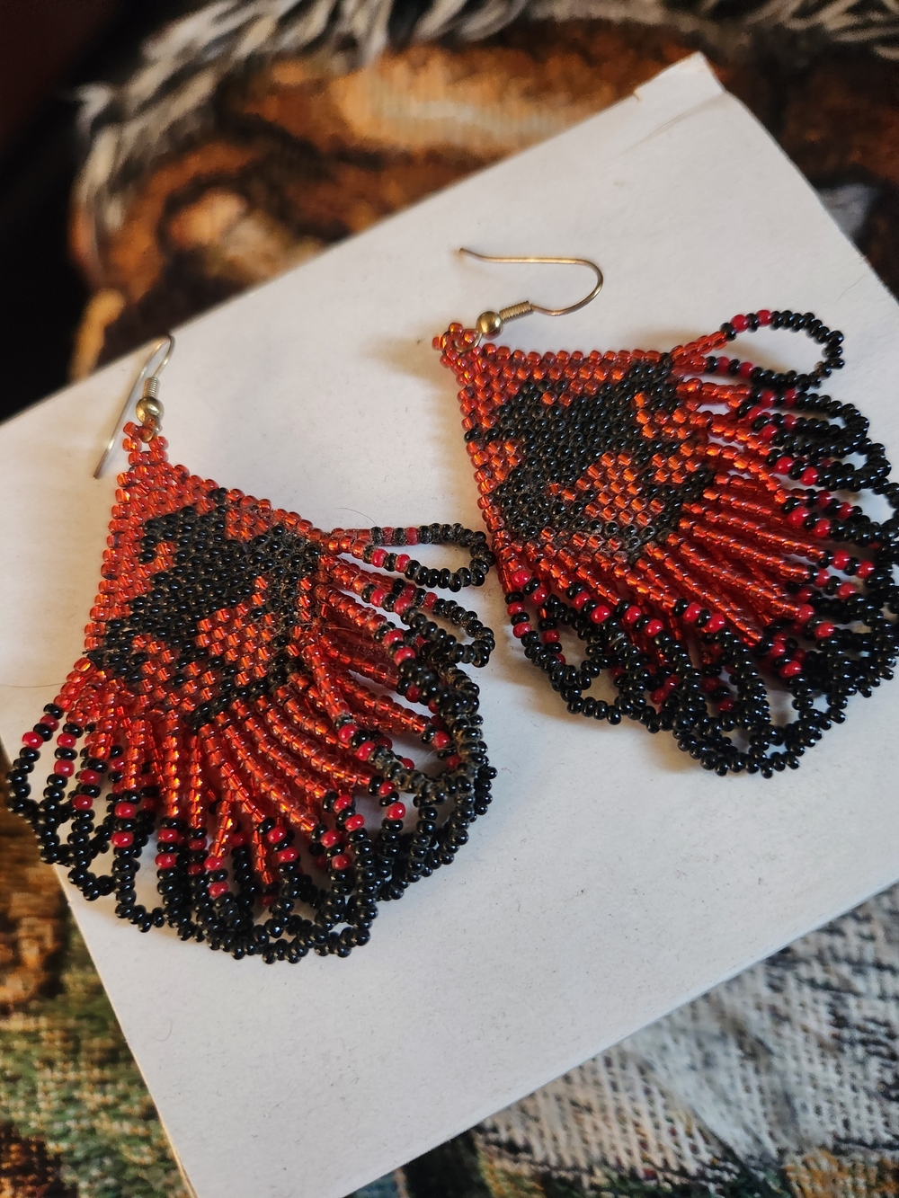 Yakama WA. Native Made Style Handwoven Seed Bead Fringe Earrings